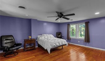 31 Brookside Dr, North Smithfield, RI 02896