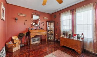 328 W Hollis St, Nashua, NH 03060
