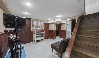 922 Palmer Rd, Columbus, OH 43212