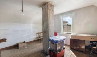 9 Cummings Rd, Newport, RI 02840