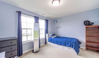 5825 Somerset Blvd E, Bargersville, IN 46106