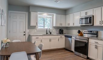 1304 SE C St, Bentonville, AR 72712
