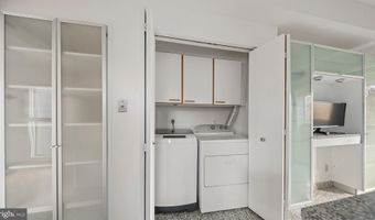 2106 CHESAPEAKE HARBOUR Dr 202, Annapolis, MD 21403