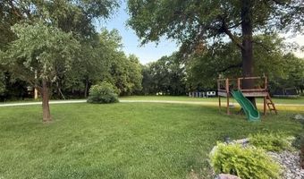 13901 Leavenworth Rd, Basehor, KS 66007