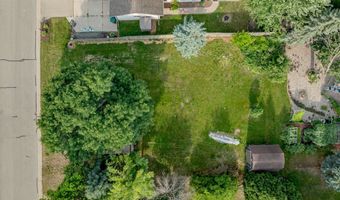 2130 W JONATHON Dr, Appleton, WI 54914