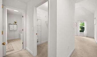 9 Blue Meadow Ct 9, Bourne, MA 02532