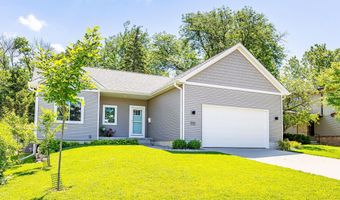 1906 Duff Ave, Ames, IA 50010