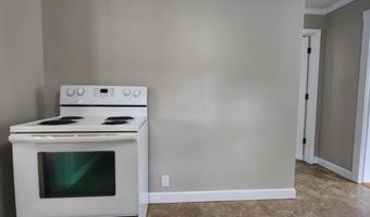 430 N Simon St, Ada, OH 45810