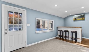 2 Westerly Dr, Bourne, MA 02532