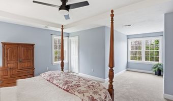 50 Golden Run Rd, Bolton, MA 01740