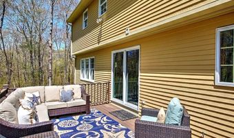 235 Holly Hills Ln, North Kingstown, RI 02874
