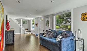 166 New Meadow Rd, Barrington, RI 02806