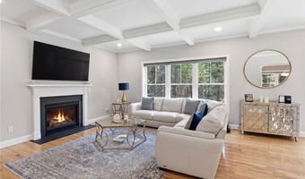 1 Cassidy Trl, Coventry, RI 02816