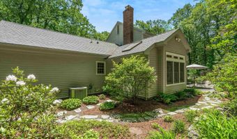 10 Buttonwood Rd, Bedford, NH 03110