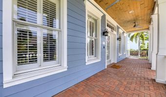 5243 BRIGHTON SHORE Dr, Apollo Beach, FL 33572