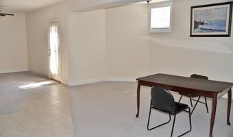 7582 VENTURE Dr, Alexandria, VA 22315