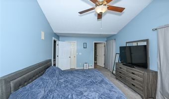 2096 HIDDEN HOLLOW Ln, Akron, OH 44313
