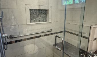 3 Woodview Dr, Brookfield, CT 06804