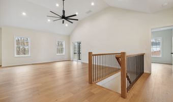 75 Willowbrook Rd, Cromwell, CT 06416
