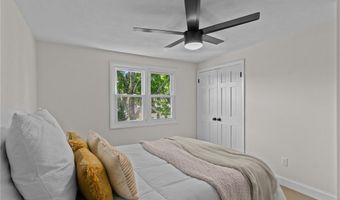 17 Auburn Ave, Johnston, RI 02919