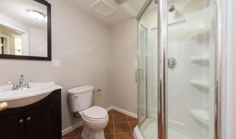 4107 Boulder Pond Dr, Ann Arbor, MI 48108