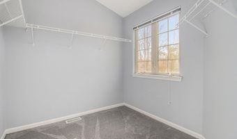 5974 Versailles Ave E, Ann Arbor, MI 48103