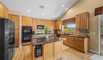 2540 E HAZELTINE Way, Chandler, AZ 85249