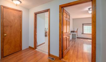 240 Middle Rd, Augusta, ME 04330