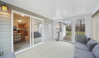 301 Hidden River Dr, Adrian, MI 49221