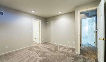 4107 Boulder Pond Dr, Ann Arbor, MI 48108