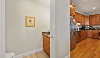 28 Brookview Cir 28, Bristol, CT 06010