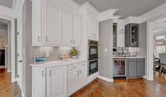 24168 SPRING MEADOW Cir, Aldie, VA 20105