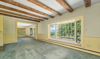 57 Roberts Cove Rd, Alton, NH 03809