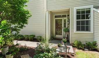 127 NEWMAN Ct, Pennington, NJ 08534