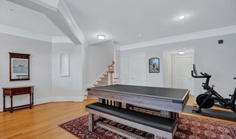 1857 POTOMAC GREENS Dr, Alexandria, VA 22314
