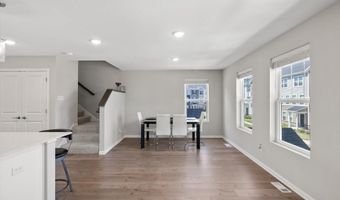 5863 156th St W, Apple Valley, MN 55124