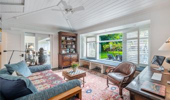 1586 Mokulua Dr, Kailua, HI 96734