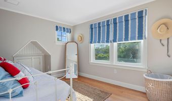 71 Sunset Ln, Barnstable, MA 02630