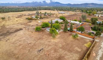 6400 Dale Ln, Anderson, CA 96007