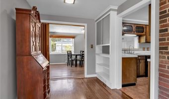 279 Getzville Rd, Amherst, NY 14226
