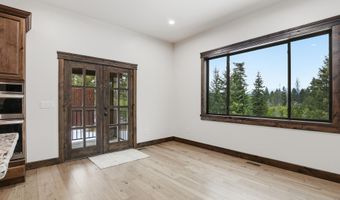 216 Mara Mdws, Athol, ID 83801
