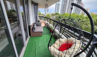 3500 Mystic Pointe Dr 401, Aventura, FL 33180