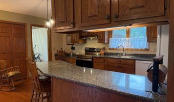 841 Country Club Dr, Akron, IA 51001