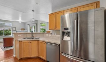 15130 SW MALLARD Dr 102, Beaverton, OR 97007