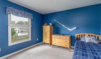 175 Crown Royal Dr, Amherst, NY 14221