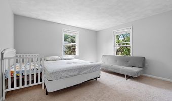 9 Rhodes St, Billerica, MA 01821