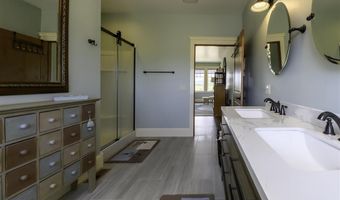 6 Whitney Dr, Cody, WY 82414