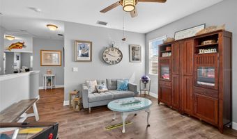 5227 ADMIRAL POINTE Dr, Apollo Beach, FL 33572