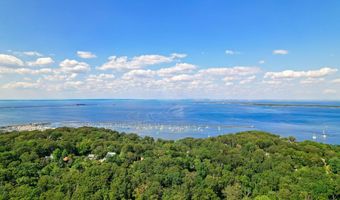13 Victorian Woods Dr, Atlantic Highlands, NJ 07716