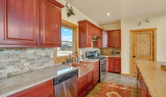 25 Jarosa Creek Rd, Angel Fire, NM 87110